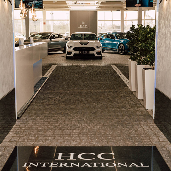 Autoahaus Kachel 1.jpg